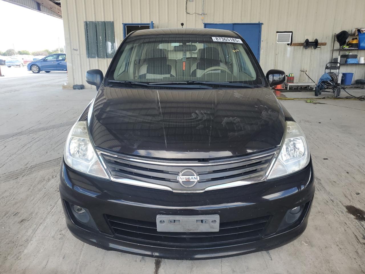 NISSAN VERSA S