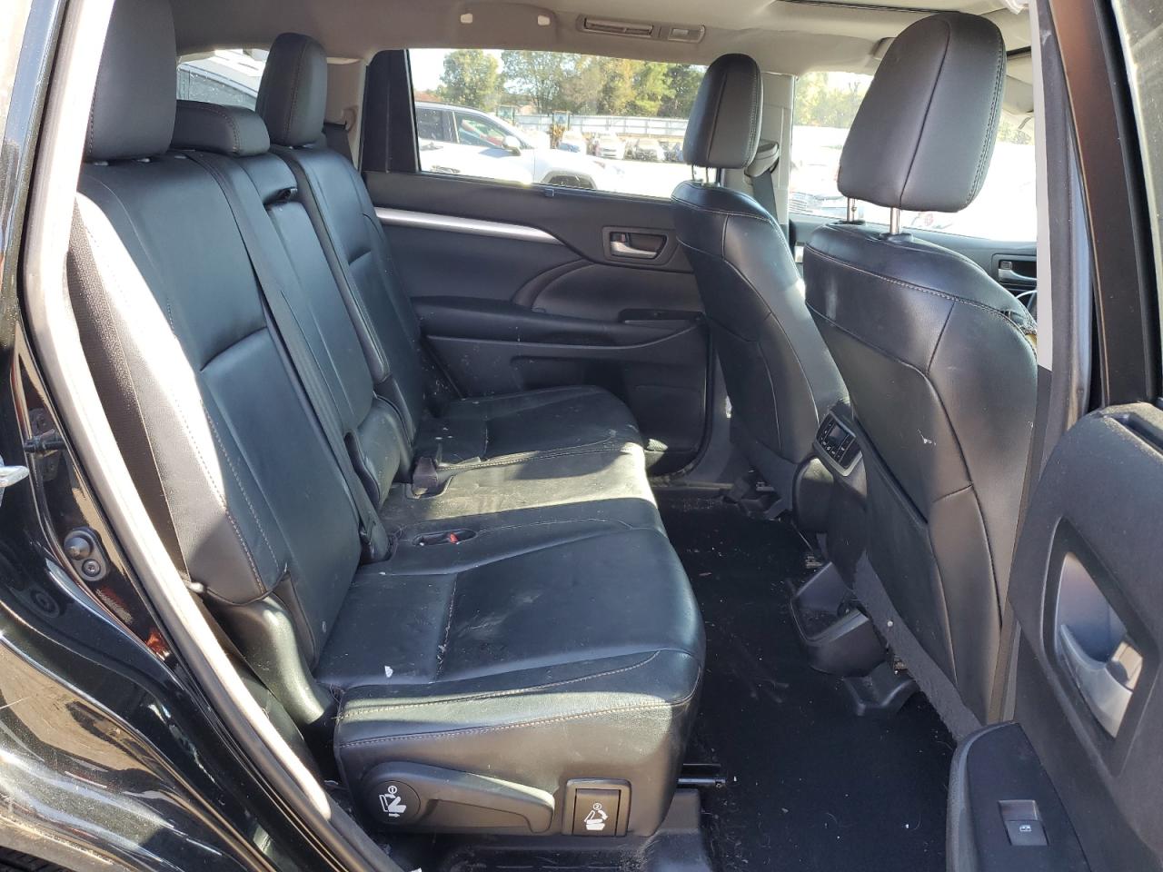 TOYOTA HIGHLANDER XLE