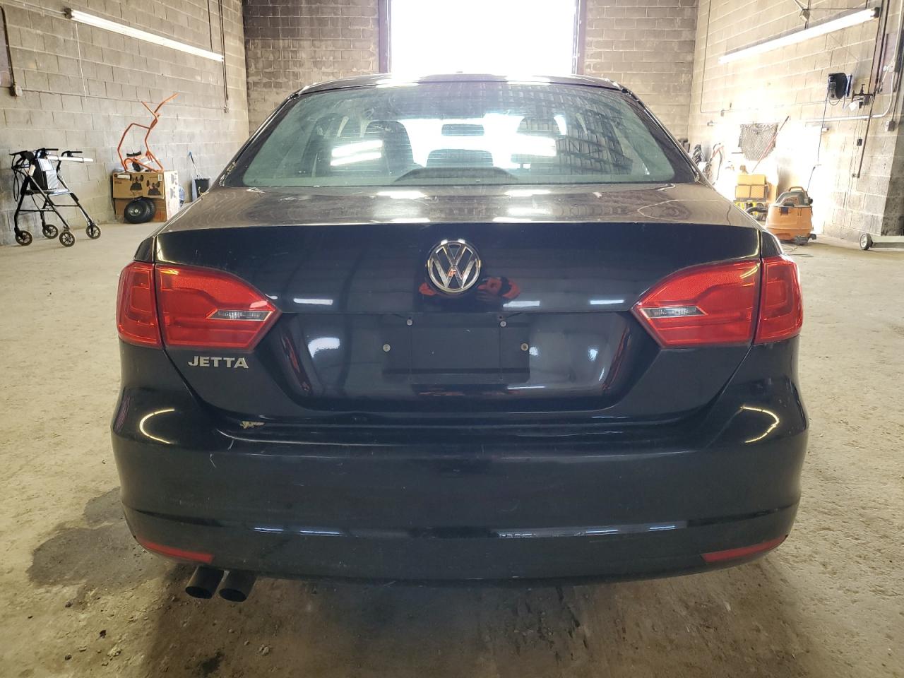 VOLKSWAGEN JETTA BASE