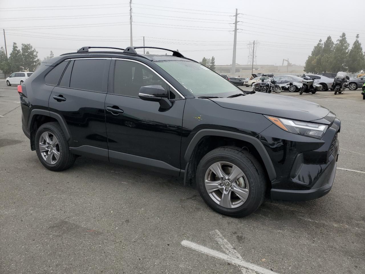 TOYOTA RAV4 XLE