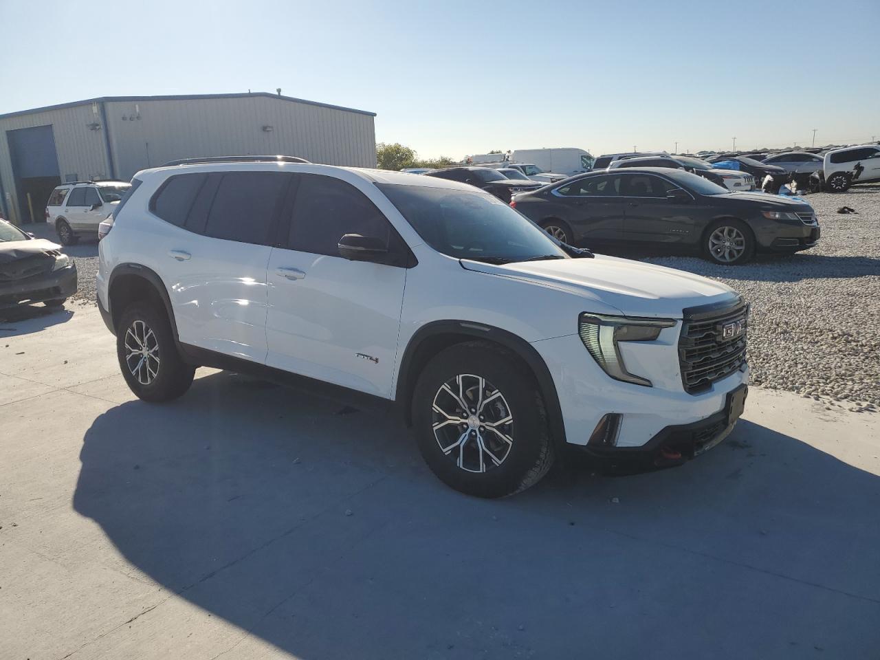 GMC ACADIA AT4