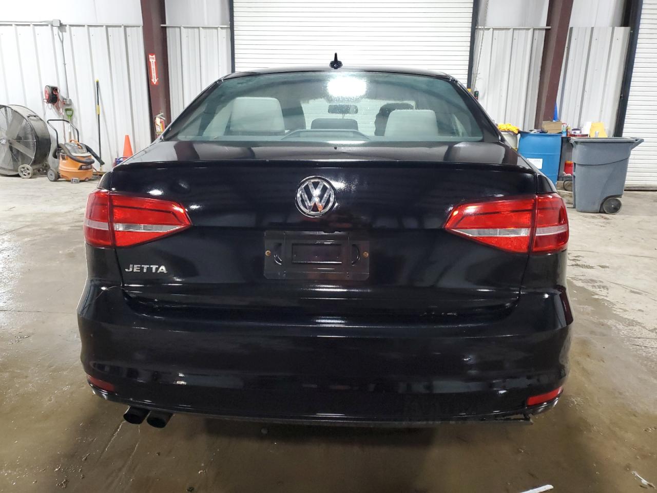 VOLKSWAGEN JETTA SE