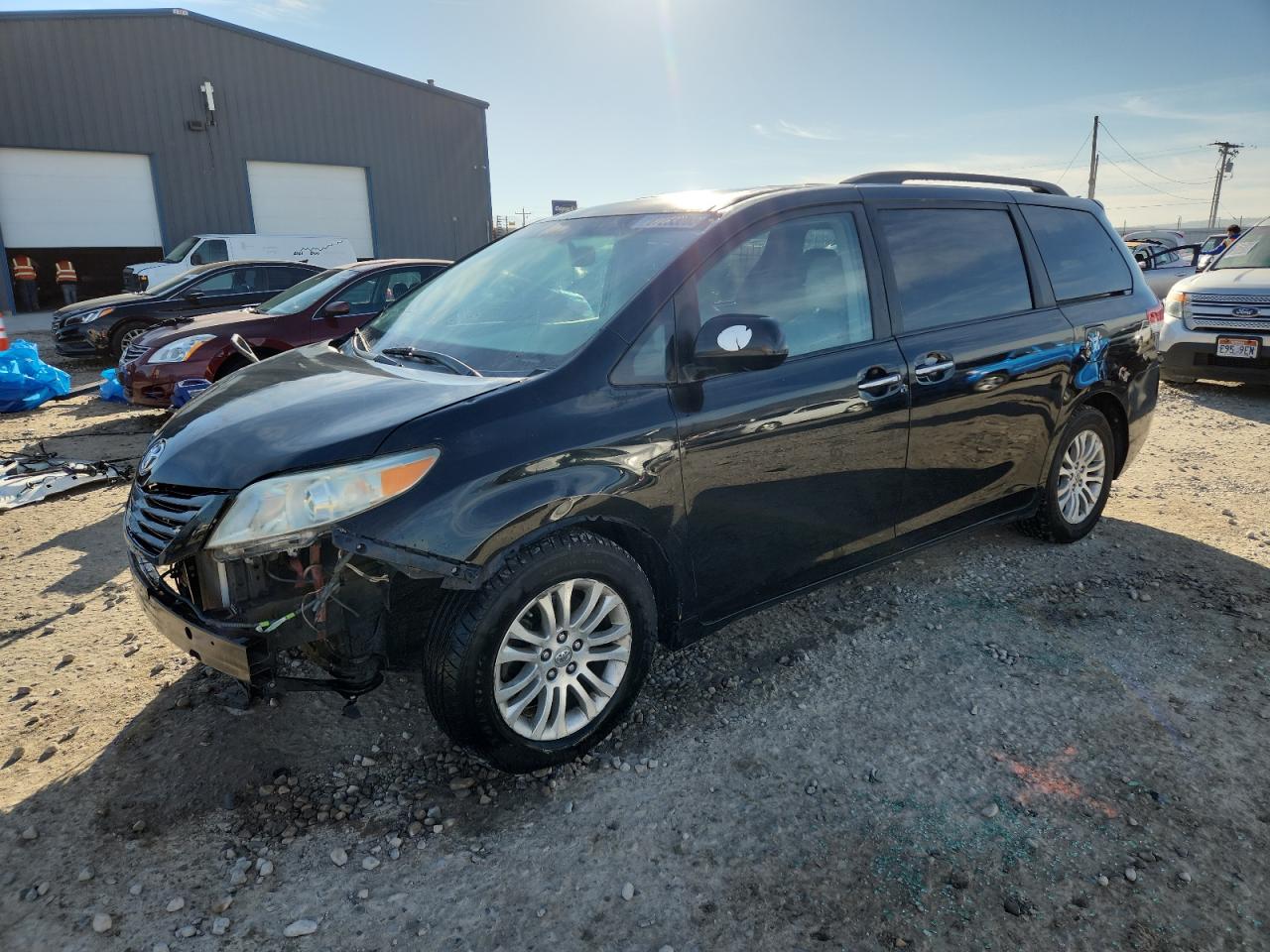 TOYOTA SIENNA XLE