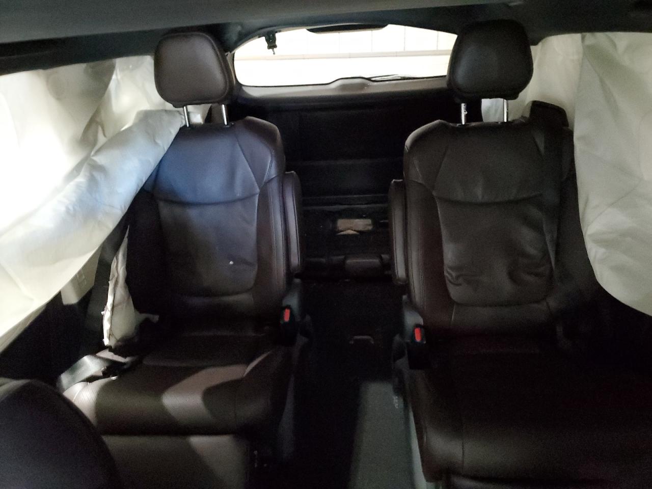 TOYOTA SIENNA LIMITED