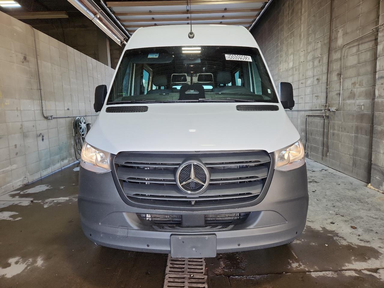 MERCEDES-BENZ SPRINTER 2500