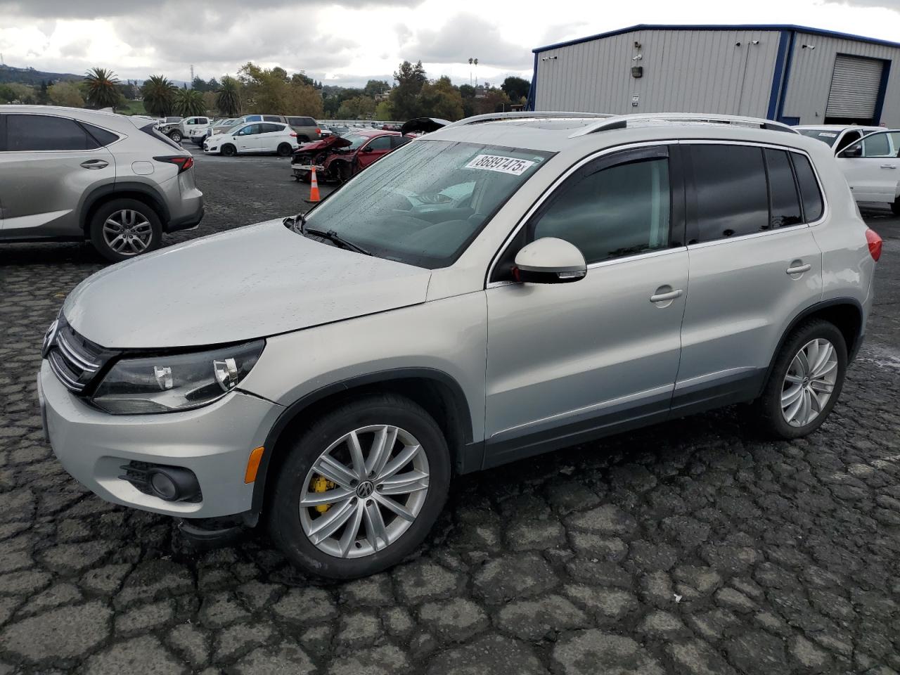VOLKSWAGEN TIGUAN S
