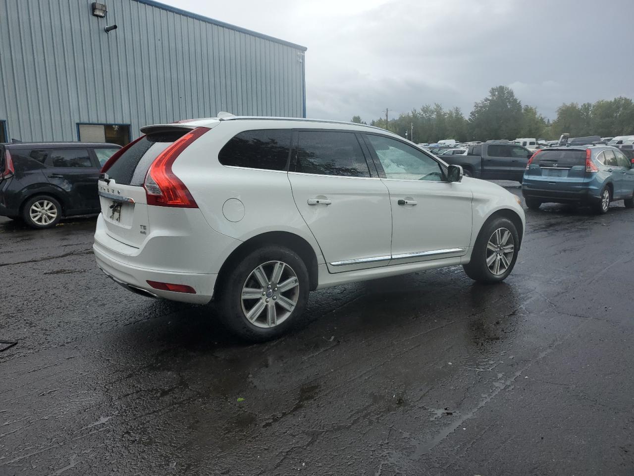 VOLVO XC60 T5 PREMIER