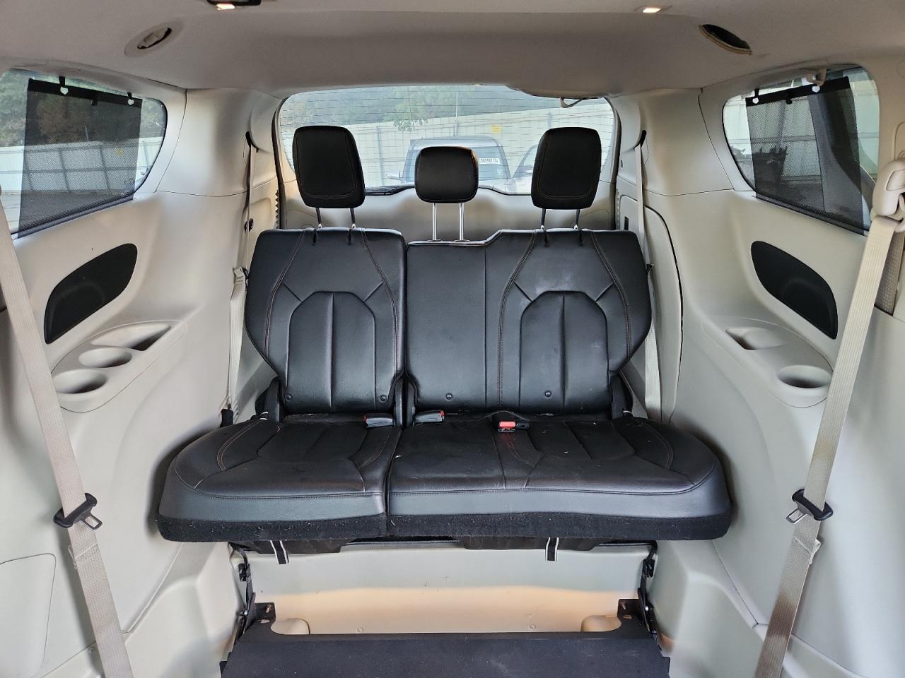 CHRYSLER PACIFICA TOURING L