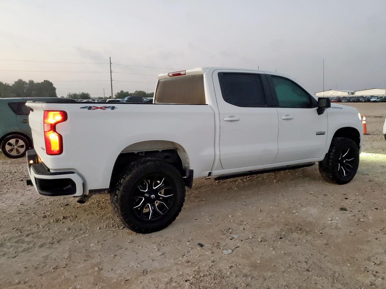 Lot #3318178364 2023 CHEVROLET SILVERADO