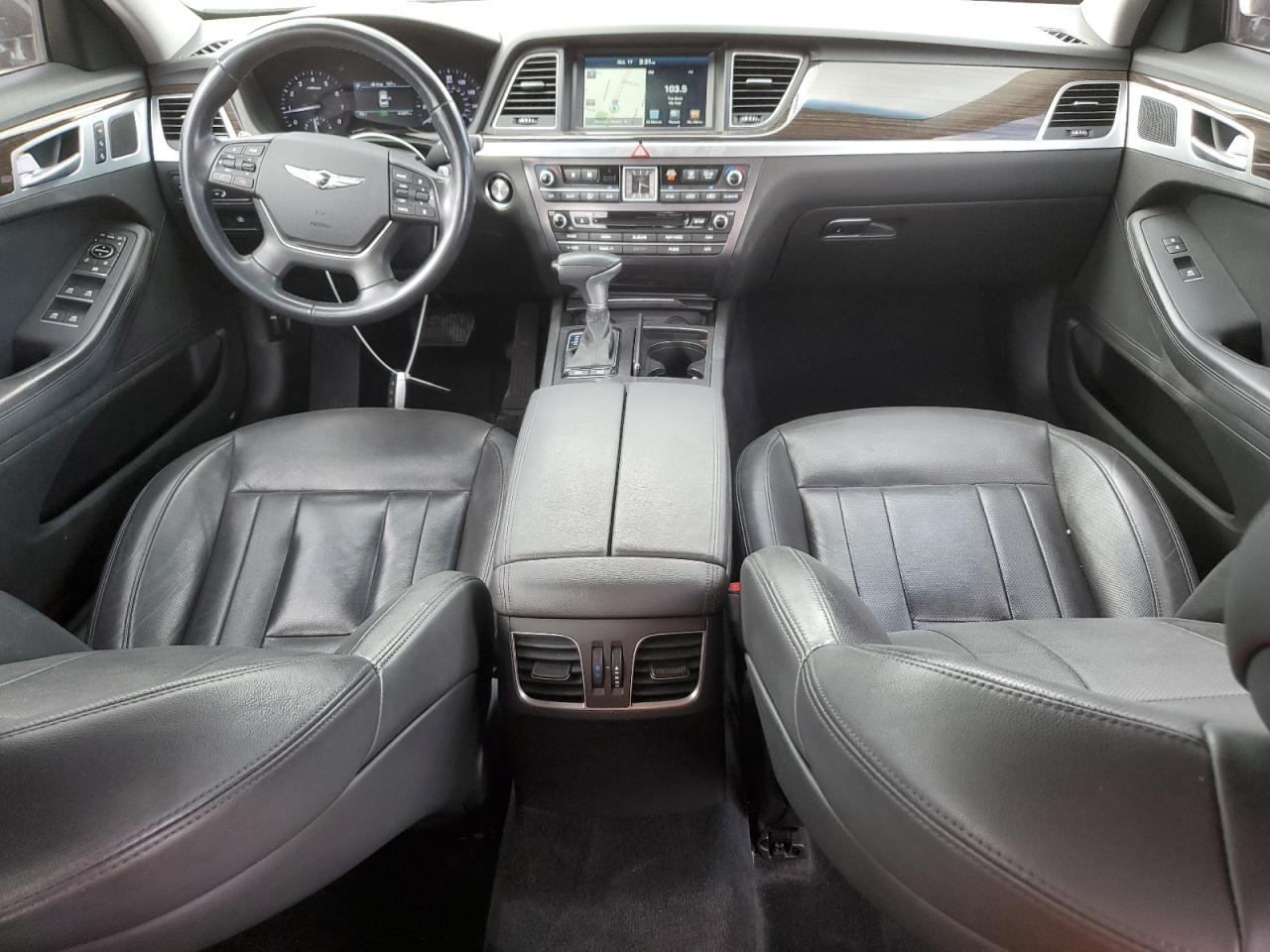 GENESIS G80 BASE