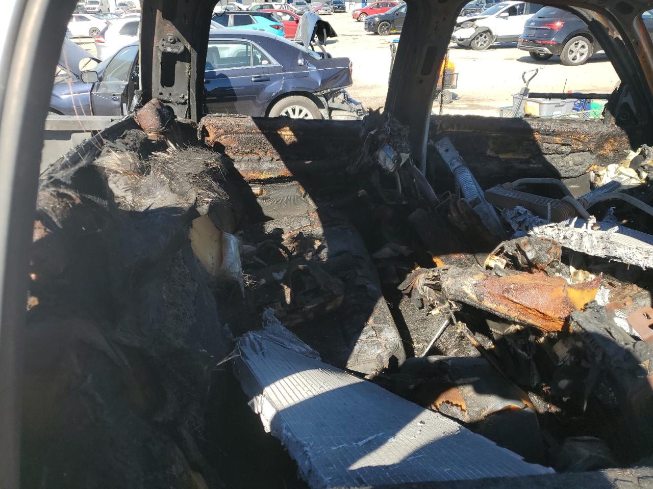 Lot #3281507008 2005 GMC SIERRA K25