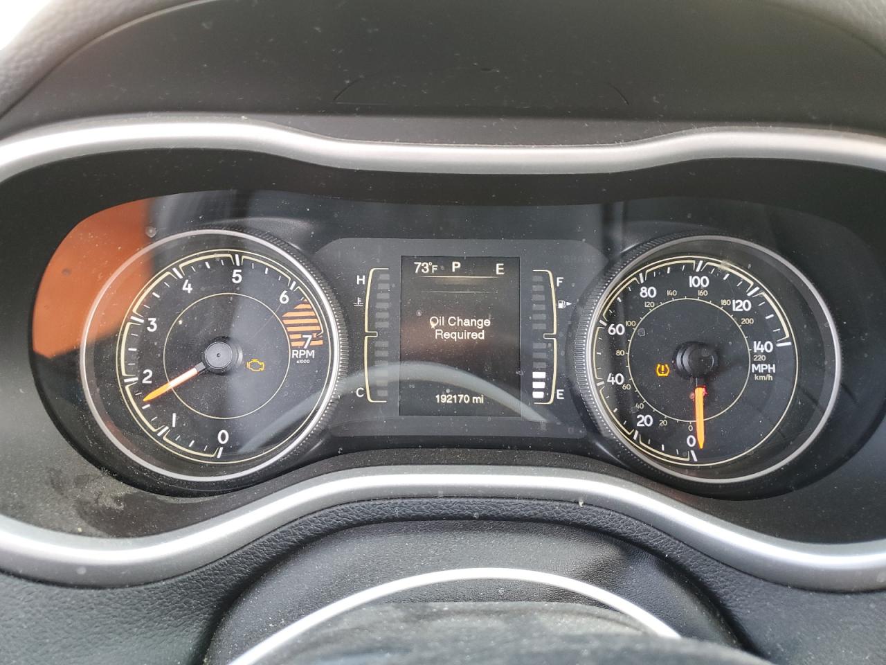 JEEP GRAND CHEROKEE LATITUDE PLUS