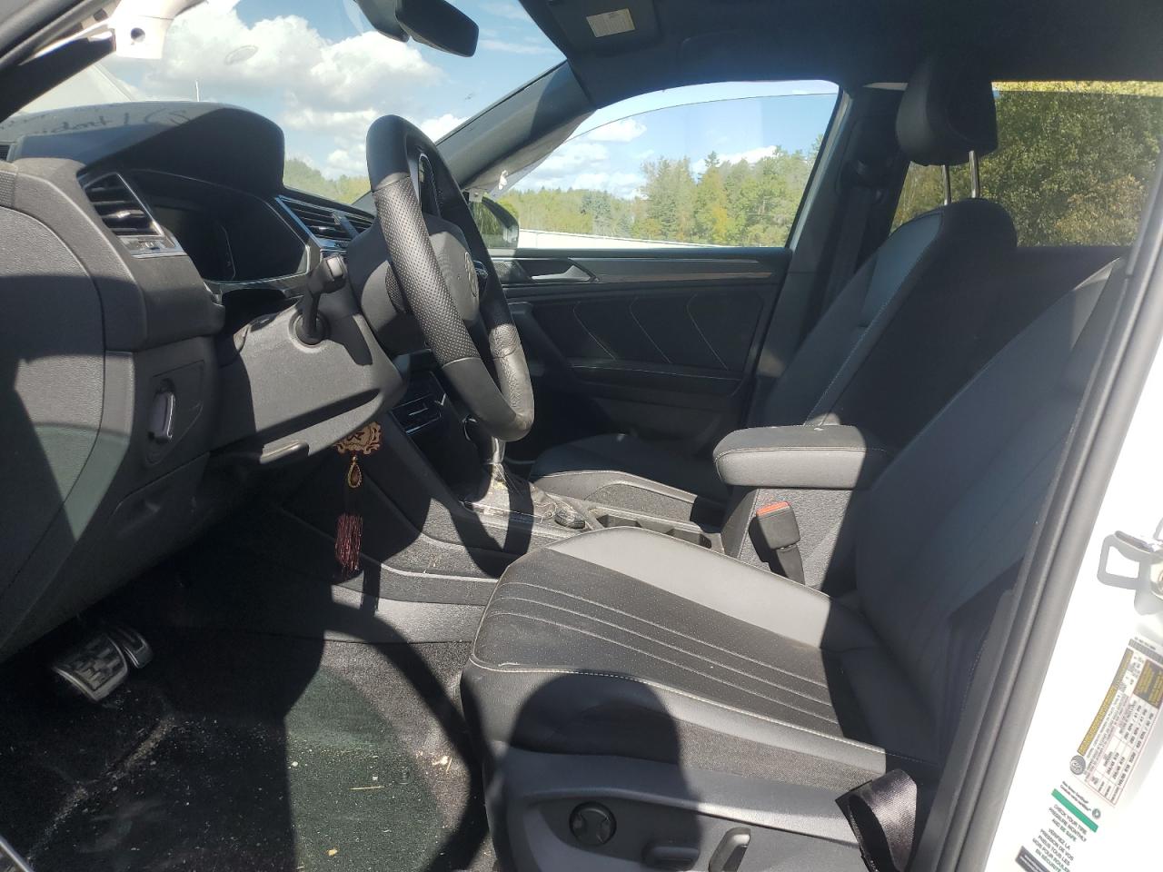 VOLKSWAGEN TIGUAN SE R-LINE BLACK