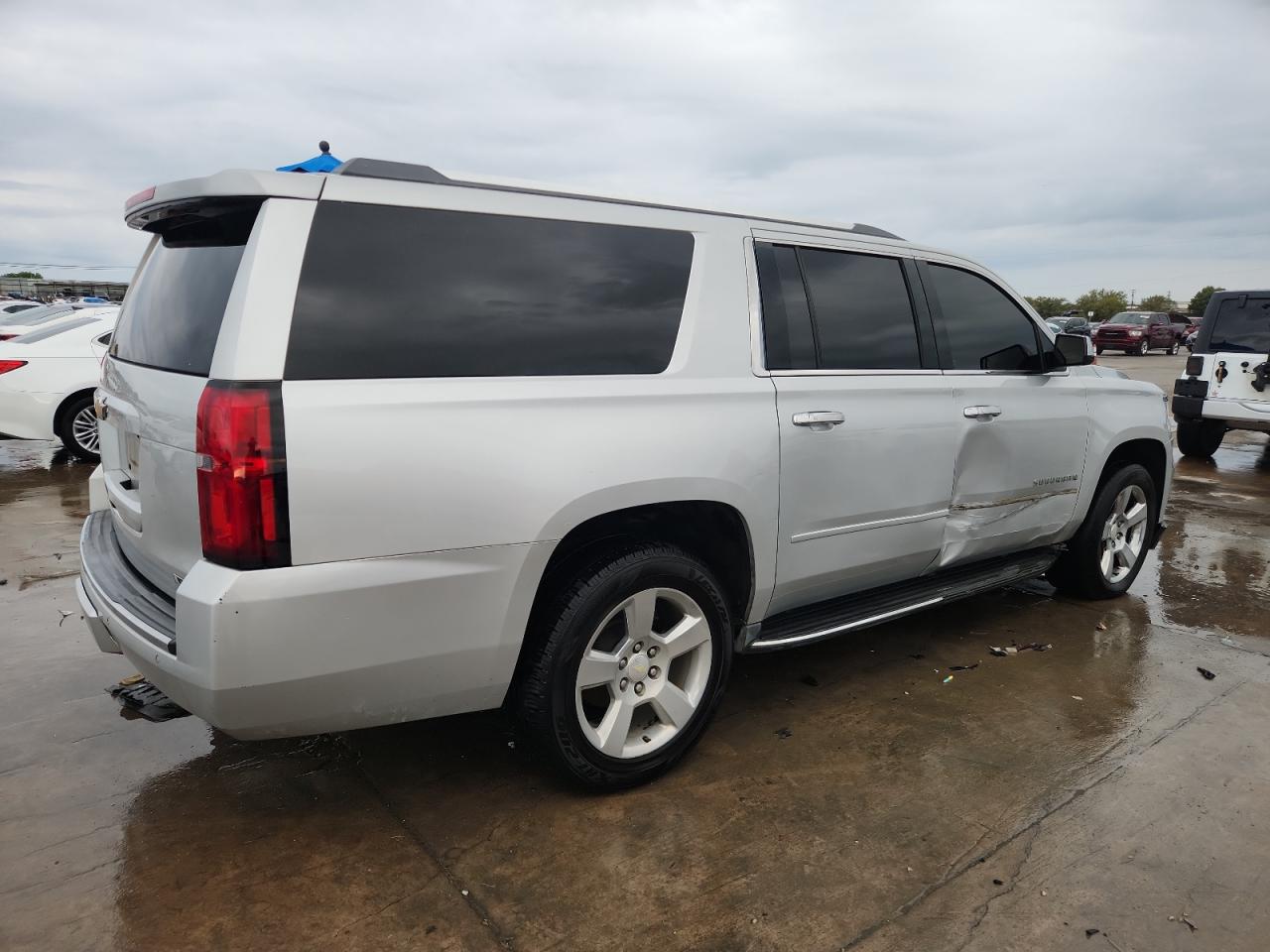 CHEVROLET SUBURBAN C1500 PREMIER