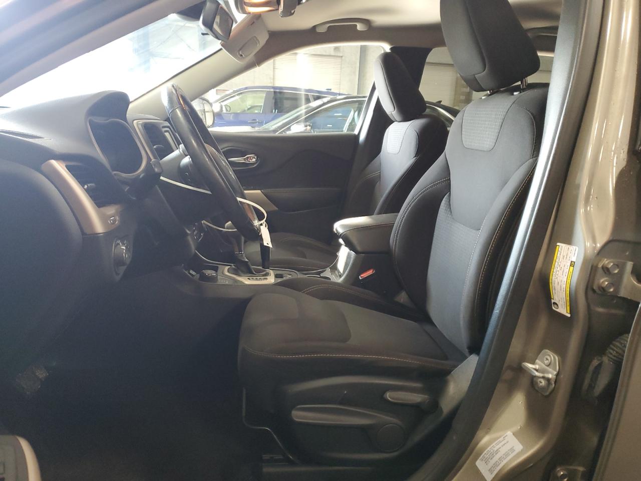 JEEP GRAND CHEROKEE LATITUDE