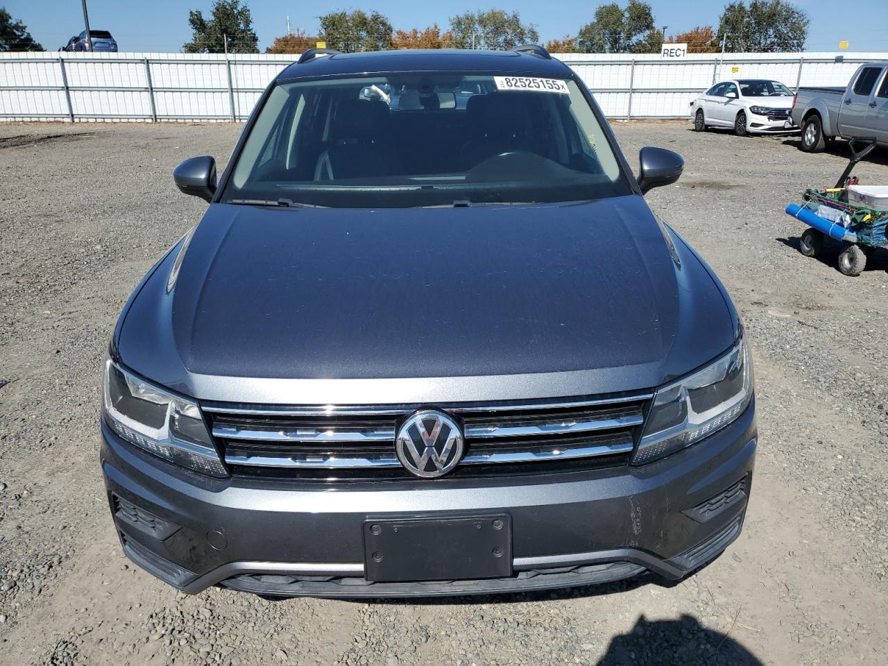 VOLKSWAGEN TIGUAN SE