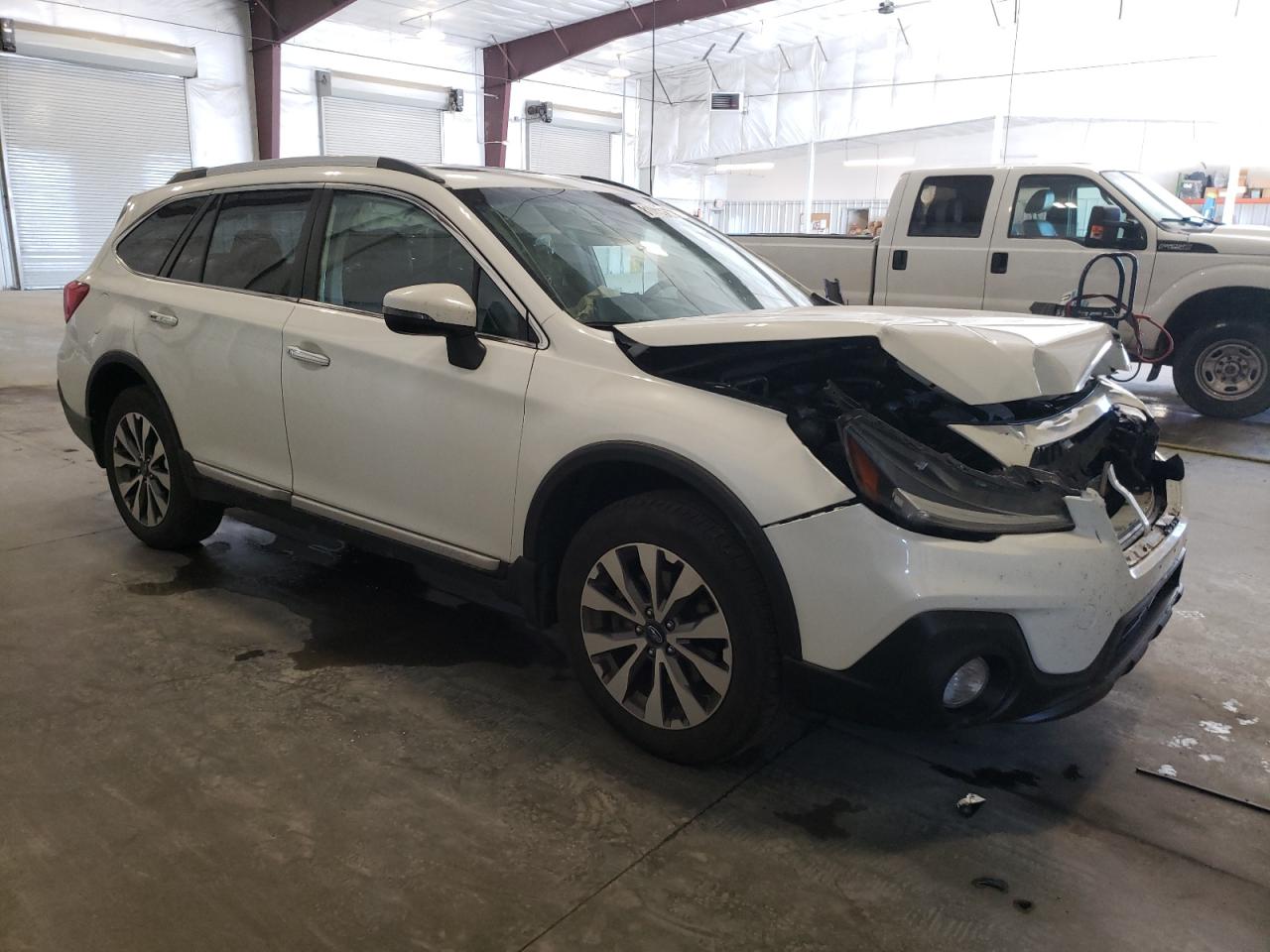 SUBARU OUTBACK TOURING