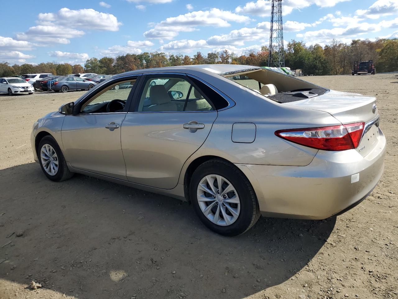TOYOTA CAMRY LE