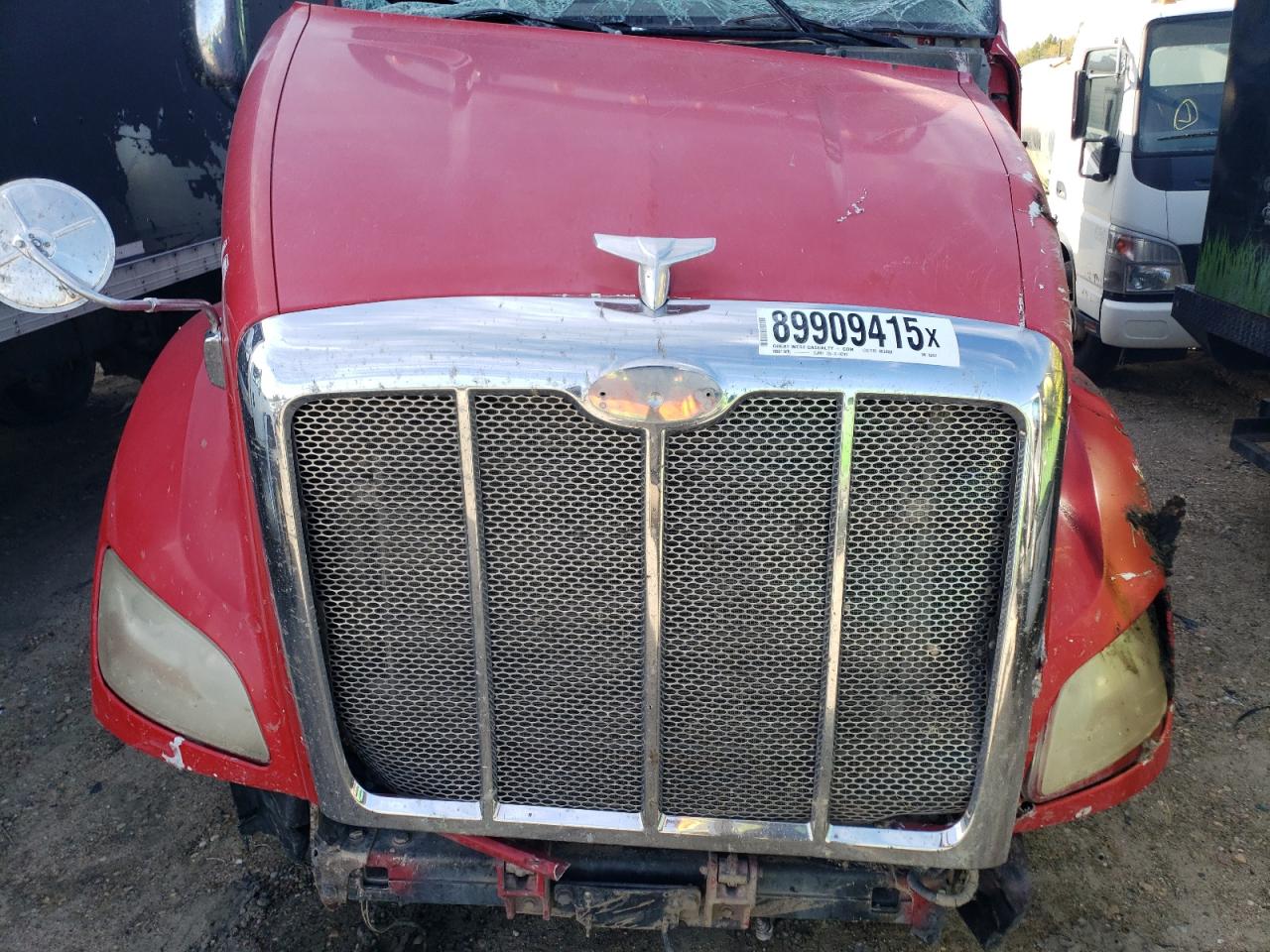 Lot #3311502300 2012 PETERBILT 587