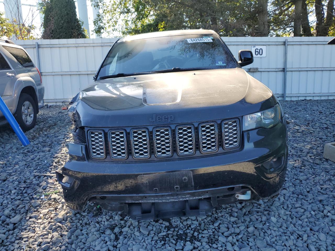 JEEP GRAND CHEROKEE LAREDO