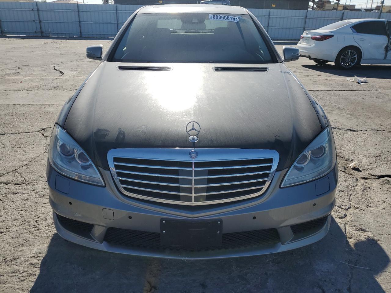 MERCEDES-BENZ S-CLASS 550