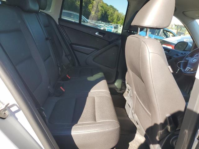 2016 VOLKSWAGEN TIGUAN S WVGBV7AX0GW553832
