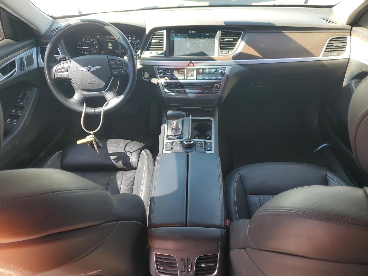 HYUNDAI GENESIS BASE