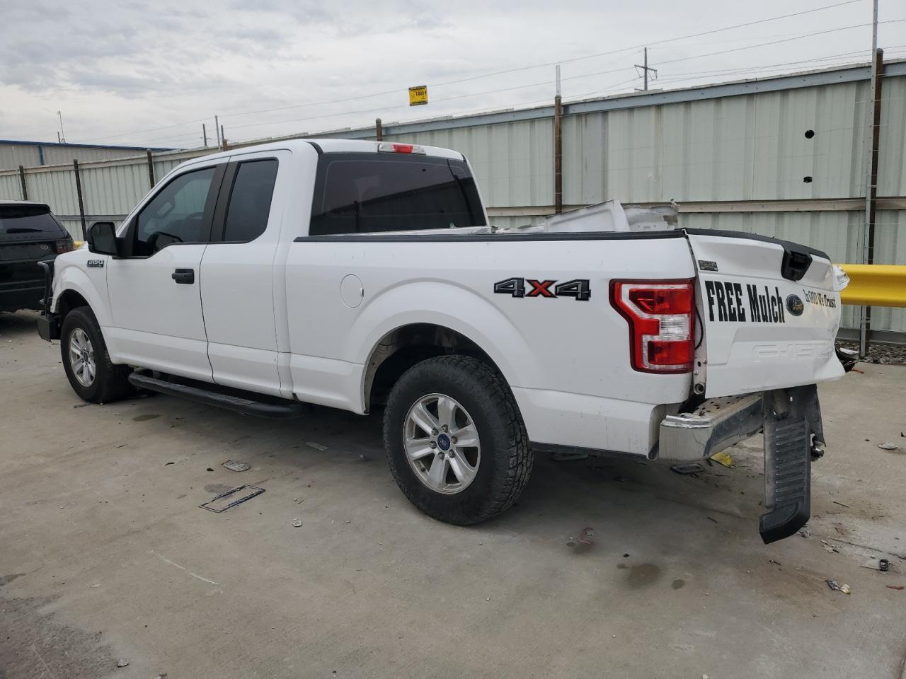 FORD F-150 SUPER CAB