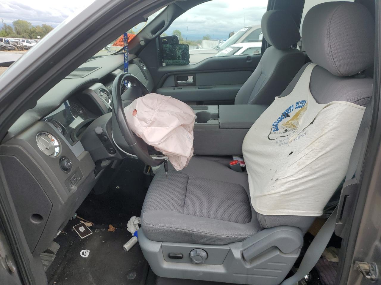 FORD F-150 SUPER CAB