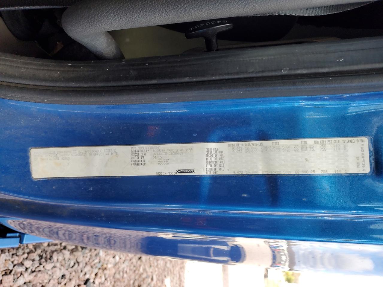 Lot #3271608345 2016 FREIGHTLINER CASCADIA 1