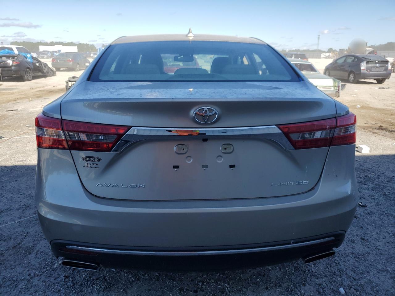 TOYOTA AVALON XLE