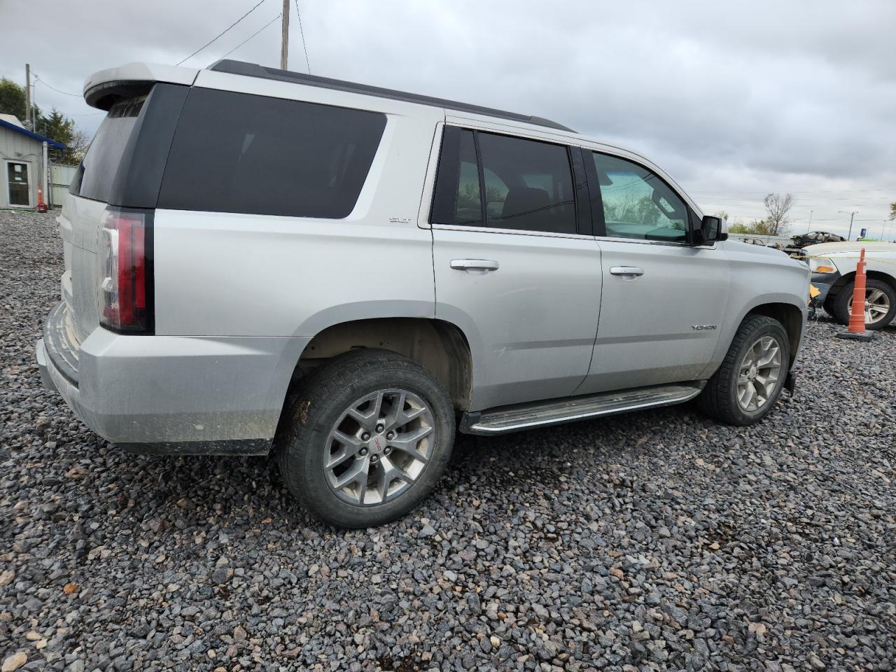 GMC YUKON SLT