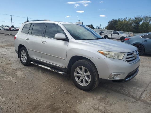 2011 TOYOTA HIGHLANDER - 5TDZK3EH5BS040401