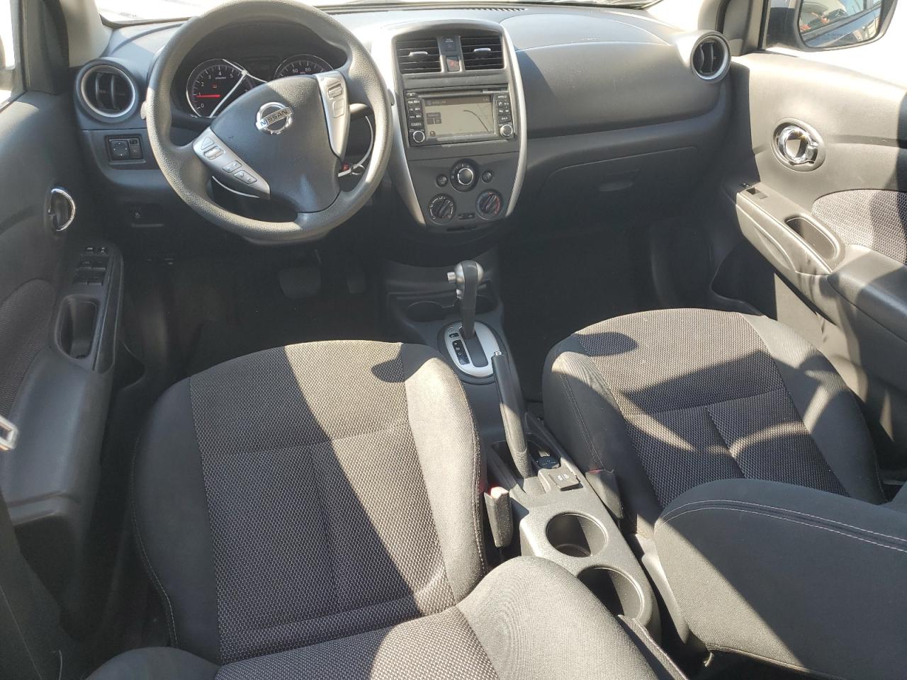 NISSAN VERSA S