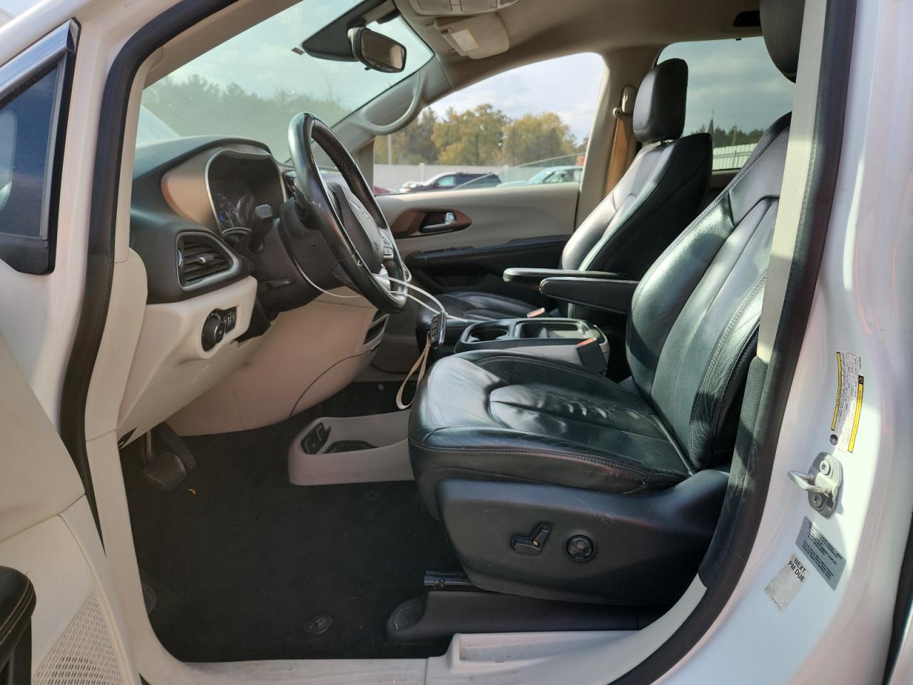 CHRYSLER PACIFICA TOURING L