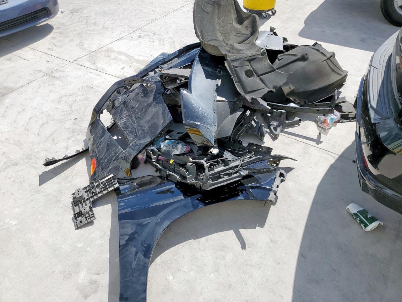 CADILLAC ESCALADE SPORT