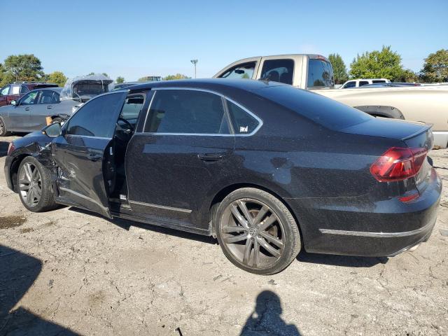 2017 VOLKSWAGEN PASSAT R-L - 1VWDT7A39HC070209