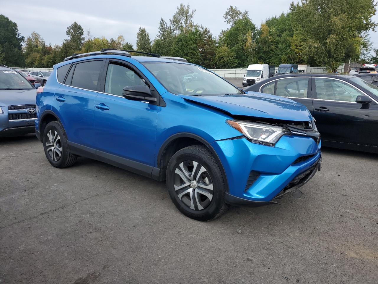 TOYOTA RAV4 LE