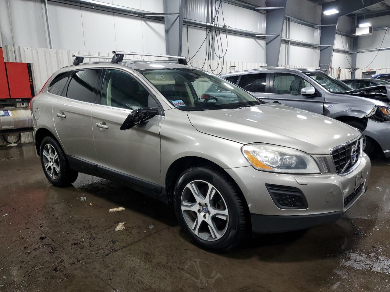 VOLVO XC60 T6