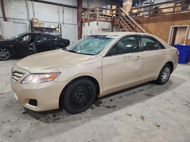 TOYOTA CAMRY BASE