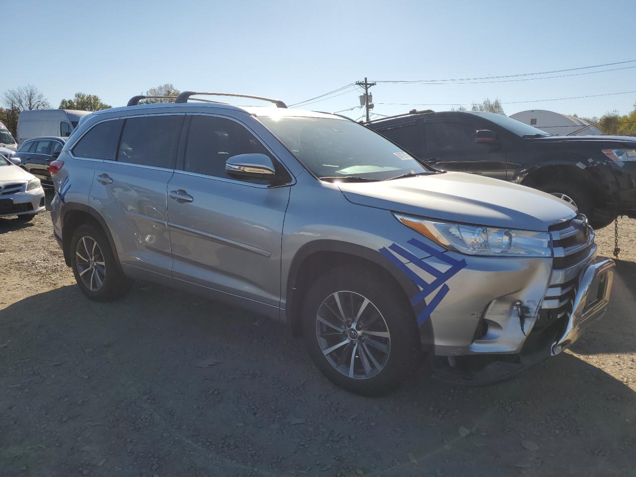 TOYOTA HIGHLANDER SE