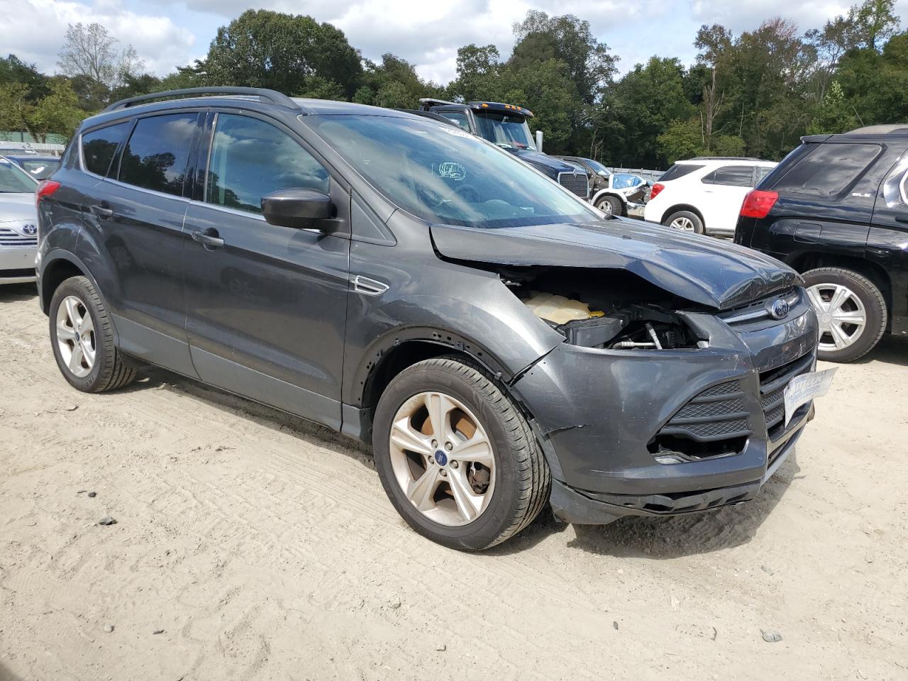FORD ESCAPE SE