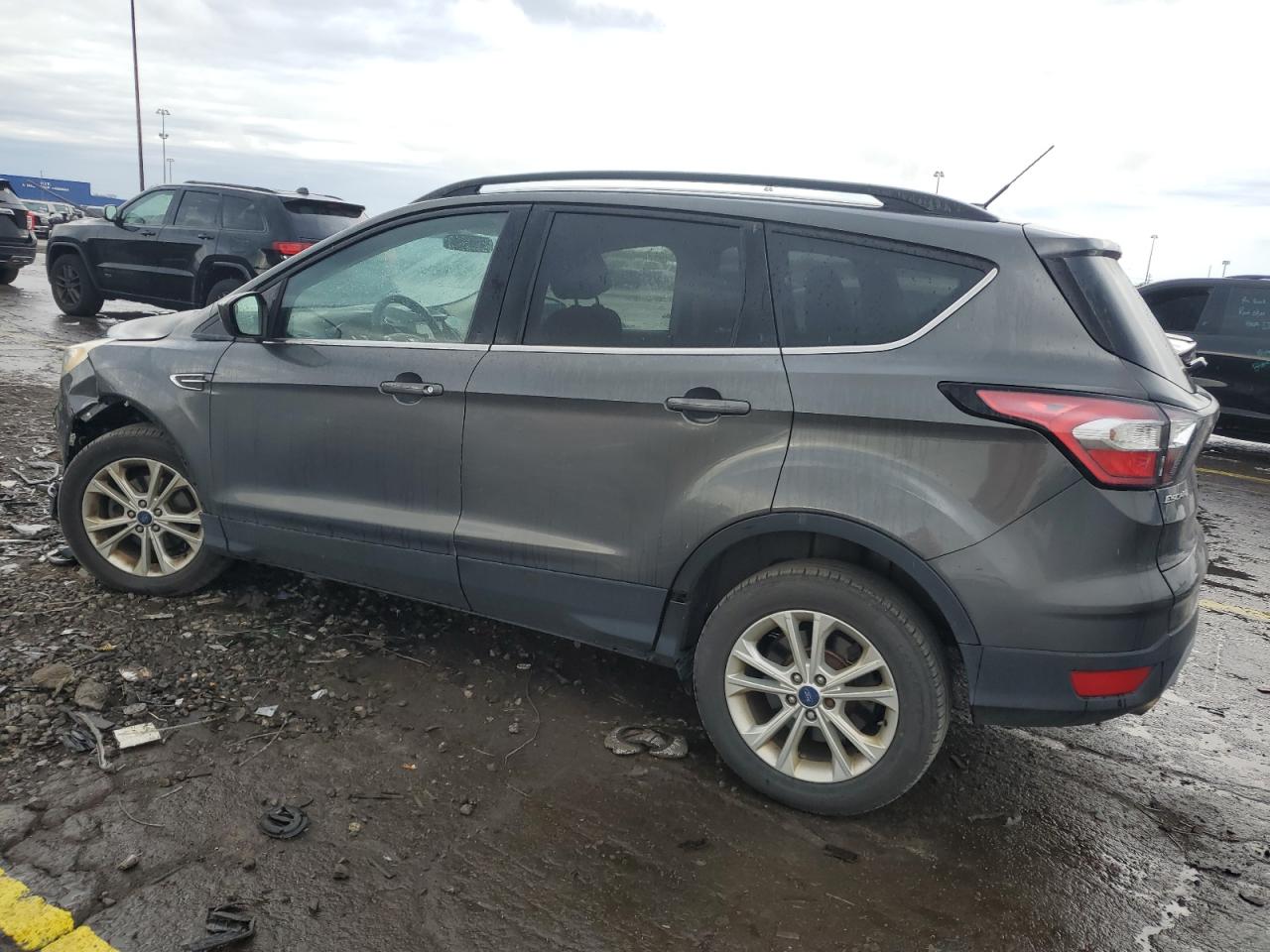 FORD ESCAPE SE