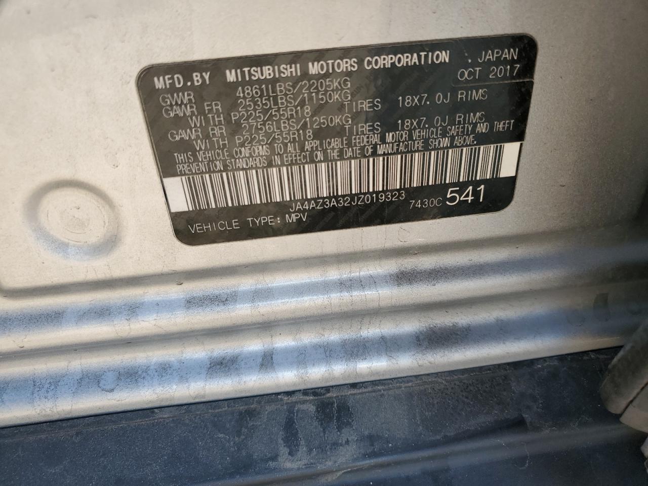 MITSUBISHI OUTLANDER SE