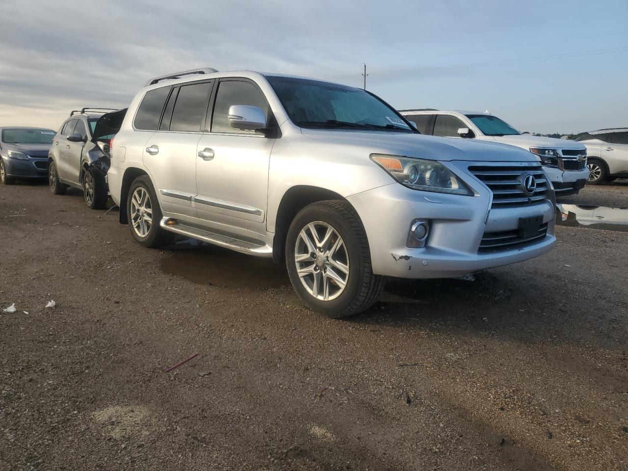 LEXUS LX 570