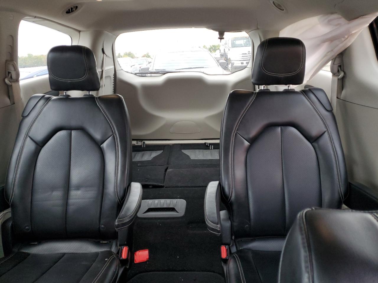 CHRYSLER VOYAGER LXI