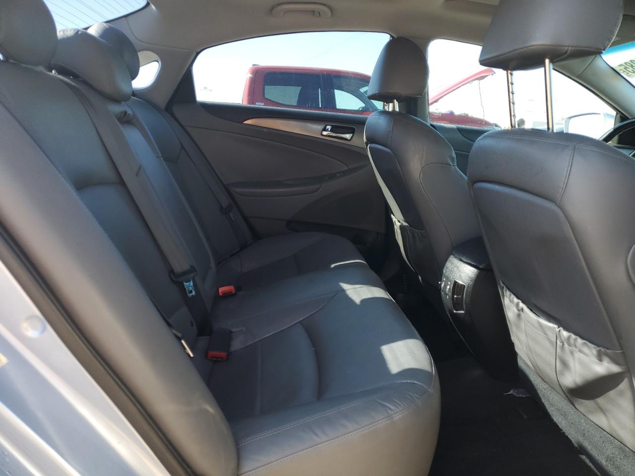 HYUNDAI SONATA HYBRID