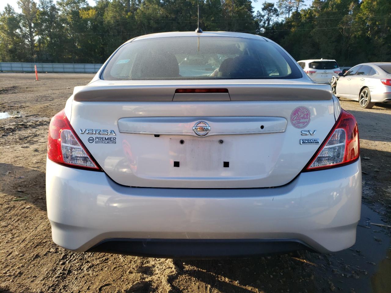 NISSAN VERSA S