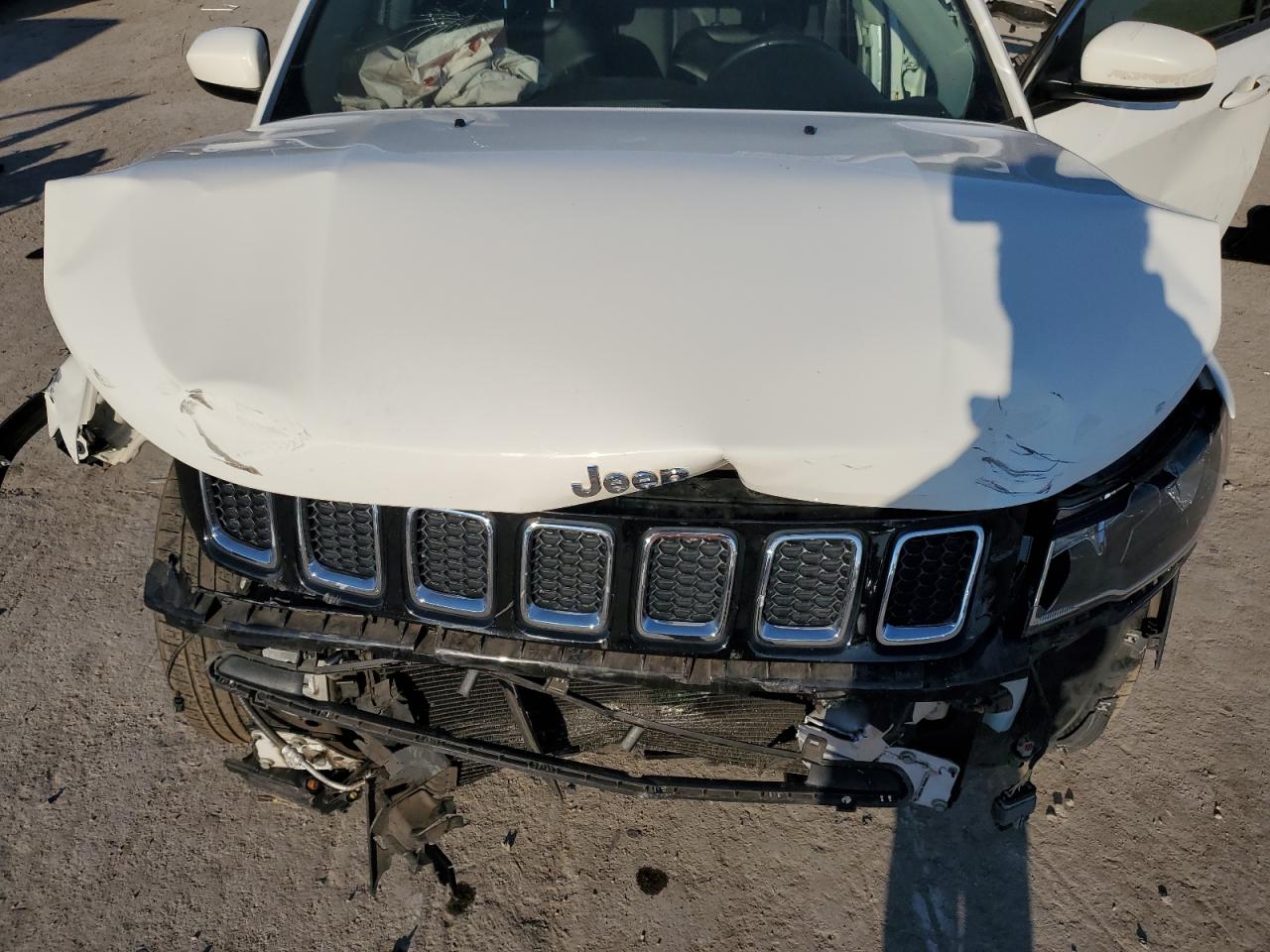 JEEP COMPASS LATITUDE