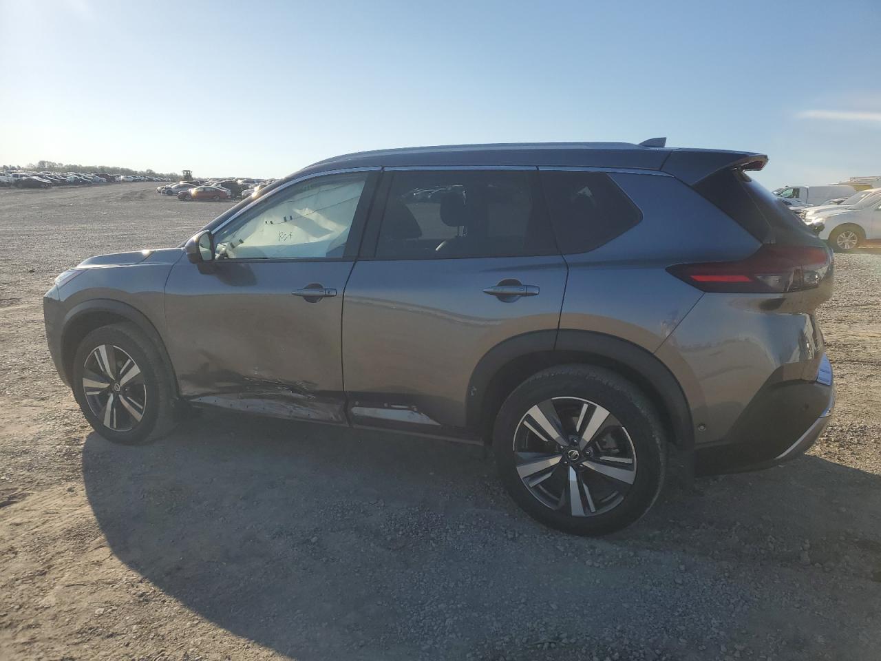 NISSAN ROGUE PLATINUM